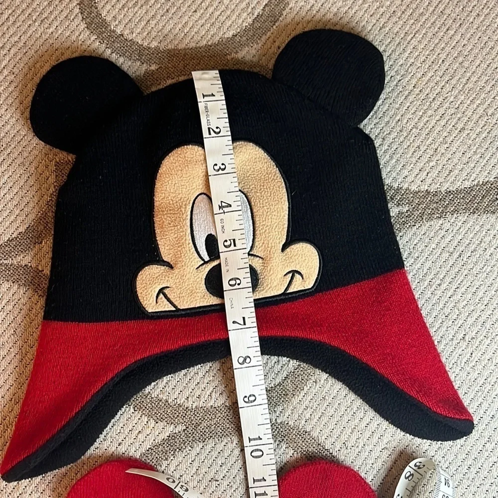 Disney Mickey Mouse hat & mittens